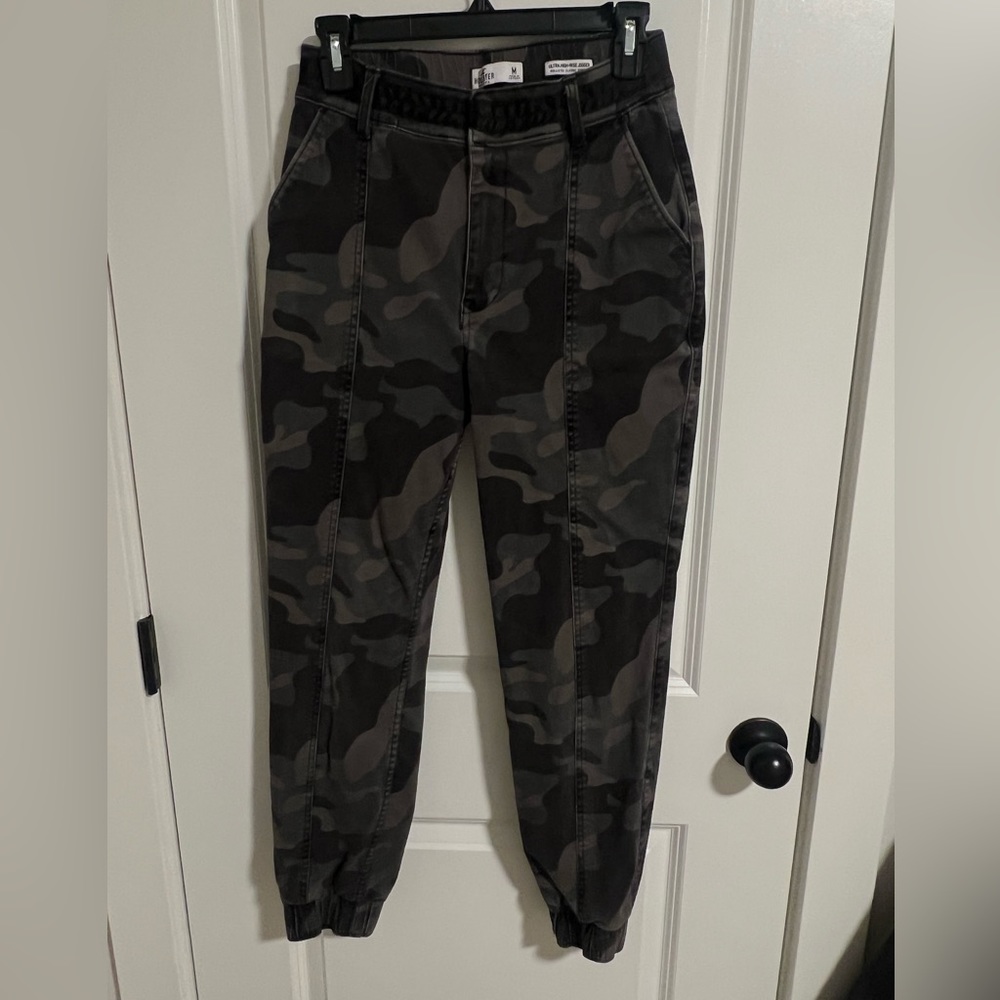 Hollister Cargo Pants